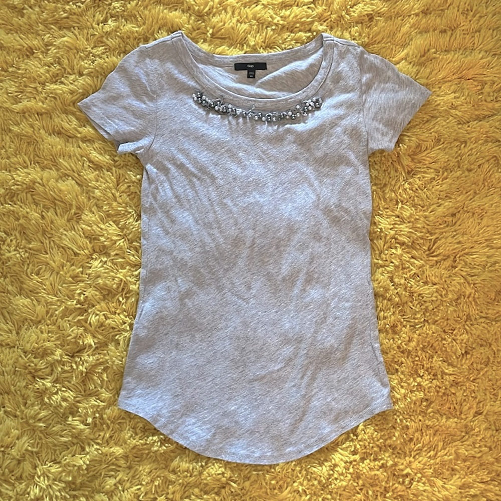 🚨Gap Beaded T-Shirt